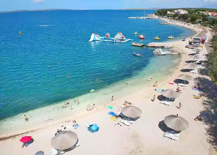 Villa Gea With Heated Pool