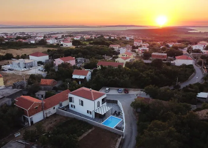 Gea With Heated Pool Villa Vrsi