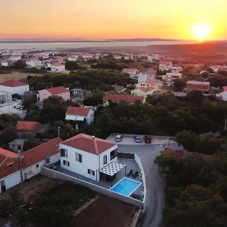 Gea With Heated Pool Villa Vrsi