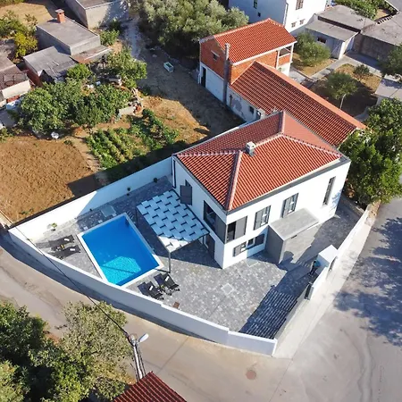 Gea With Heated Pool Vrsi