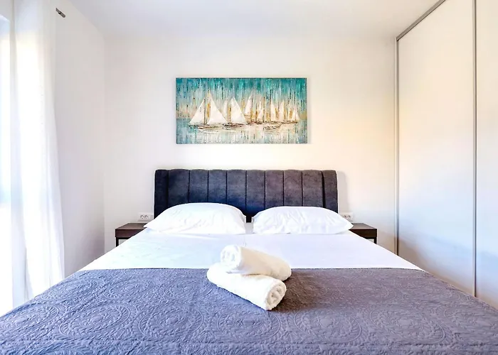 Villa Gea With Heated Pool